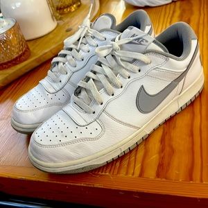 Big Nike Low Grey Wolf